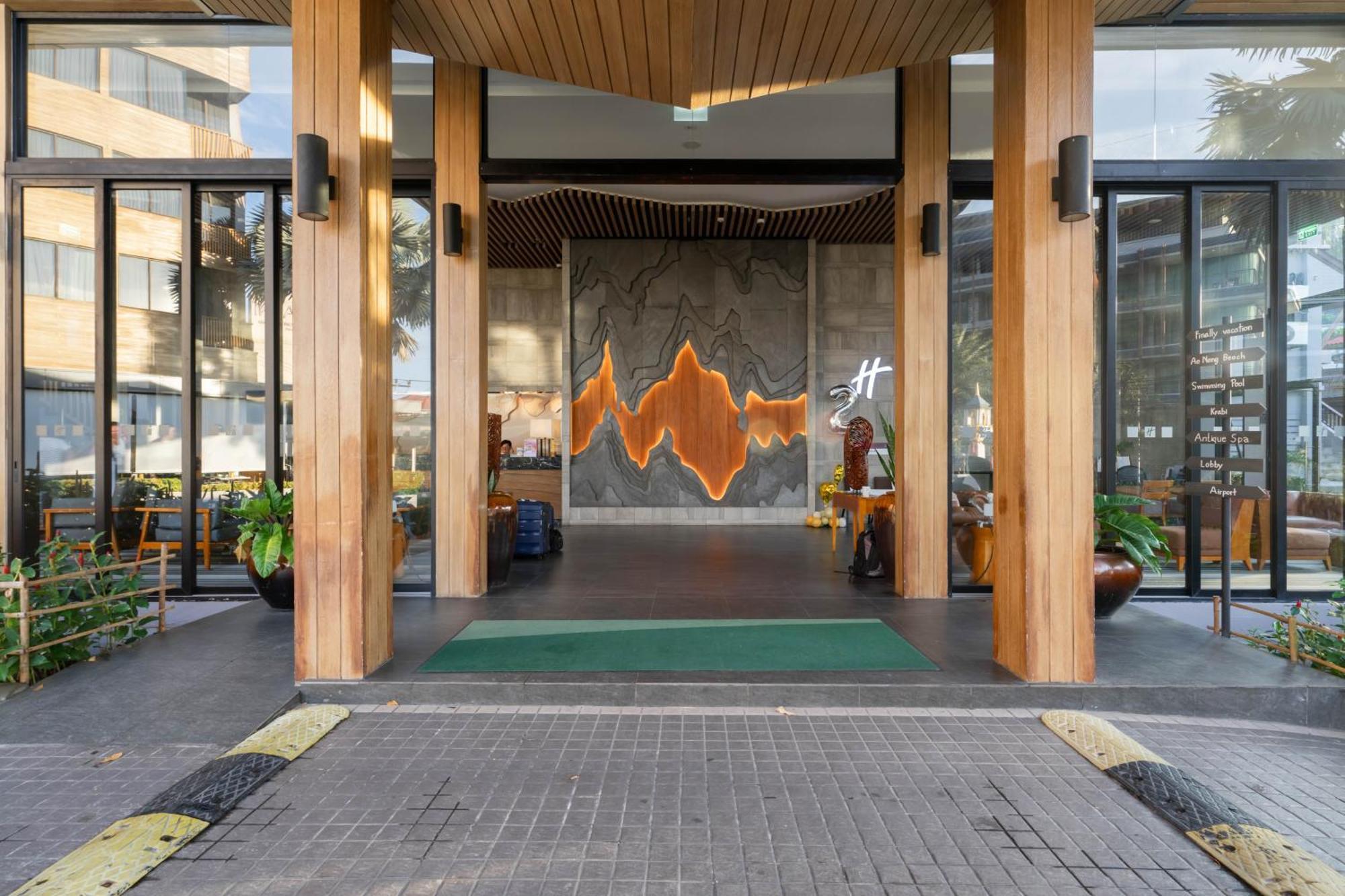 Holiday Inn Resort Krabi Ao Nang Beach By Ihg Εξωτερικό φωτογραφία